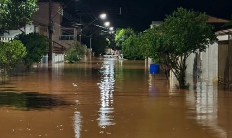 Período chuvoso causa desabrigamentos e danos em municípios do estado. Foto = reprodução Prefeitura de Virgolândia.