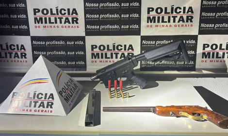 Operação resulta em prisão e apreensão de armas de fogo no Bairro Fonte da Saudade. Foto = divulgação 52º BPM/PMMG.