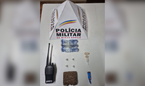 Denúncias de abuso de poder são negadas pela PM após apreensão de drogas no bairro Padre Adelmo. Foto = divulgação Polícia Militar de Itabirito.