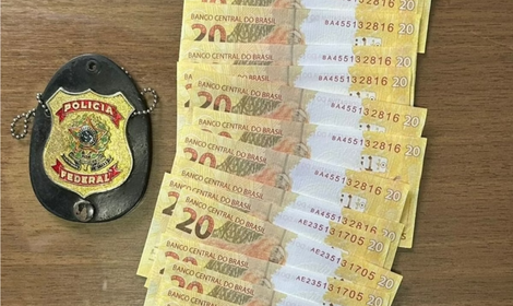 Polícia Federal intercepta entrega de R$ 540 em notas falsas. Foto = divulgação PF.