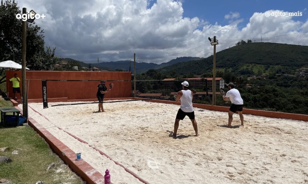 Esportistas de beach tennis, futevôlei e vôlei de areia podem se inscrever até 25 de janeiro pelo aplicativo Conecta Itabirito. Foto = Prefeitura de Itabirito.