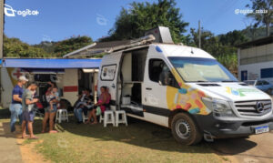 Unidades móveis retornam às comunidades após manutenção, beneficiando moradores locais com serviços essenciais. Foto — divulgação Prefeitura de Ouro Preto.