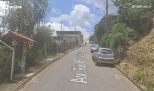 Incêndio no bairro Nossa Senhora de Fátima mobiliza bombeiros e polícia; suspeito é preso após resistência. Foto — meramente ilustrativa/Google Maps.