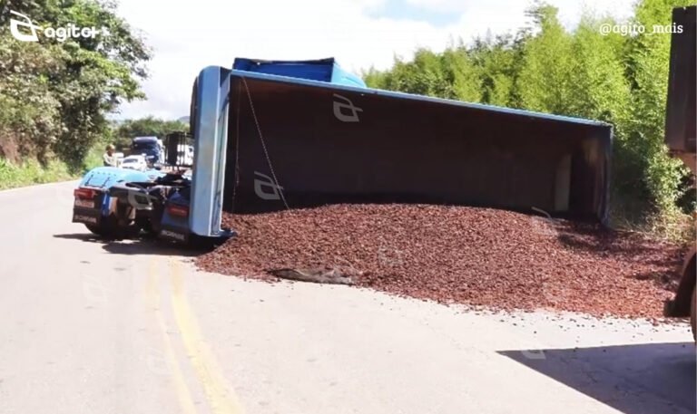 Condutor de 51 anos passou mal ao volante e causou acidente no km 56, na Serra da Santa. Foto — Agito Mais.