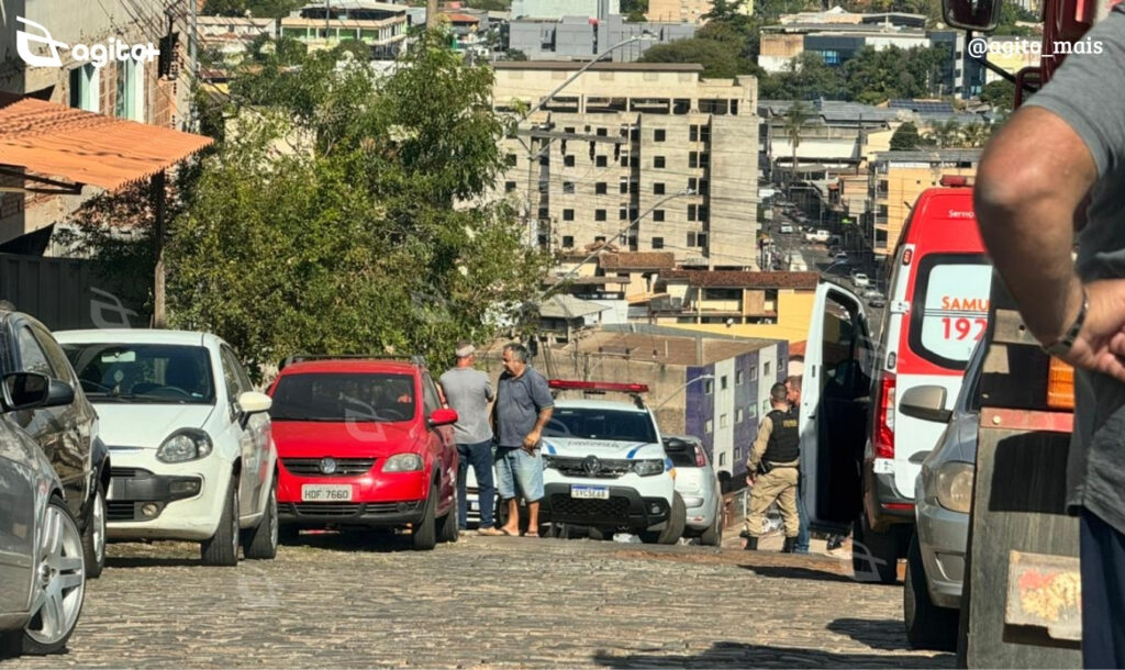 Crime aconteceu na tarde de sexta-feira (23), por volta de 12h55, na Avenida Madre Iluminata. Vítima tinha 21 anos. Foto — Agito Mais.