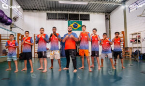 Aulas são gratuitas e destinadas a crianças a partir de 6 anos, com inscrições abertas no app Conecta Itabirito. Foto — Prefeitura de Itabirito.