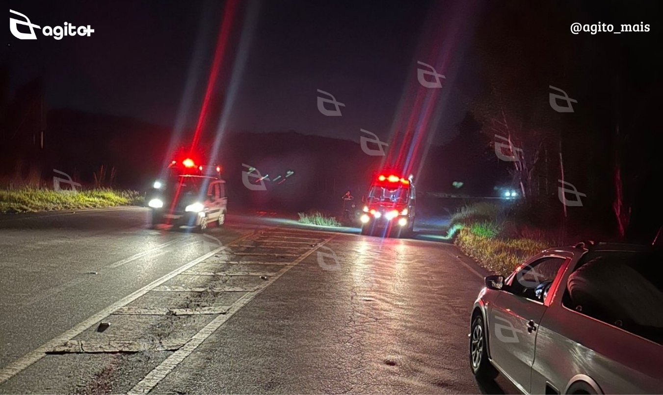 Homem de 44 anos sofreu escoriações e foi socorrido após atingir retrovisor de carro. Foto — reprodução grupos de WhatsApp.