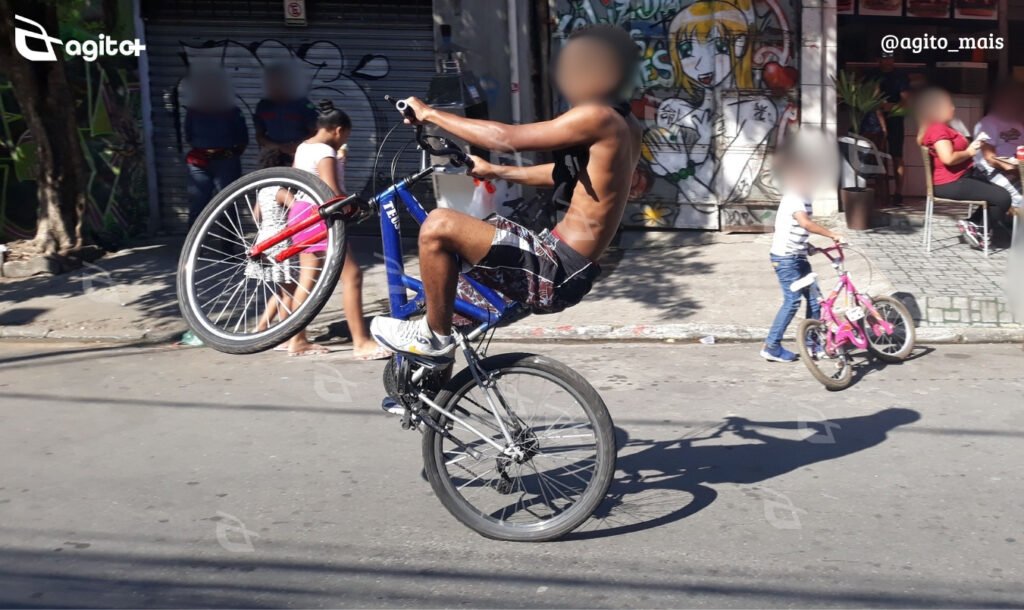 Resolução do Contran estabelece regras de segurança obrigatórias para bicicletas elétricas e equipamentos similares, mas não trata de impostos. Foto — reprodução internet.