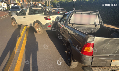 GCM atende ocorrência de colisão entre dois veículos e detém condutor por suspeita de embriaguez. Foto — Guarda Civil Municipal de Itabirito.
