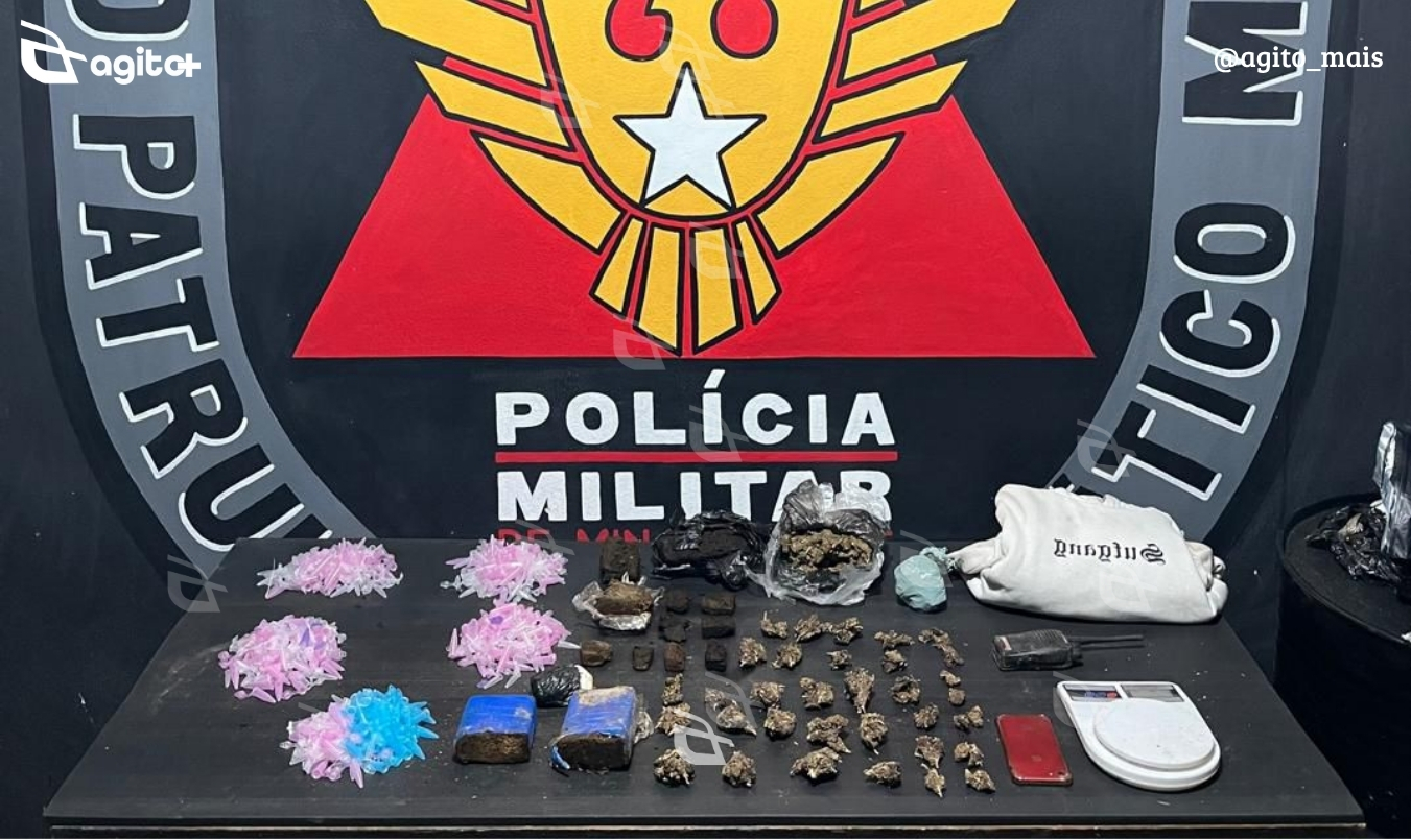 Operação conjunta entre PM e Polícia Civil localiza entorpecentes e materiais usados no tráfico. Foto — Polícia Militar.