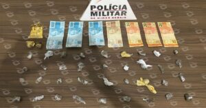Ação ocorreu em Antônio Pereira após denúncia anônima sobre tráfico no Loteamento. Foto — Polícia Militar.