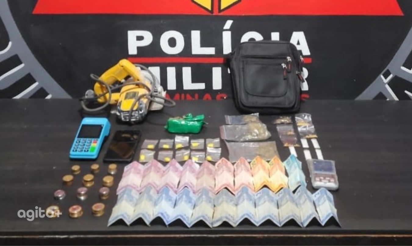 Denúncia levou militares a interceptar veículo com entorpecentes próximo a parque de diversões. Foto — Polícia Militar.