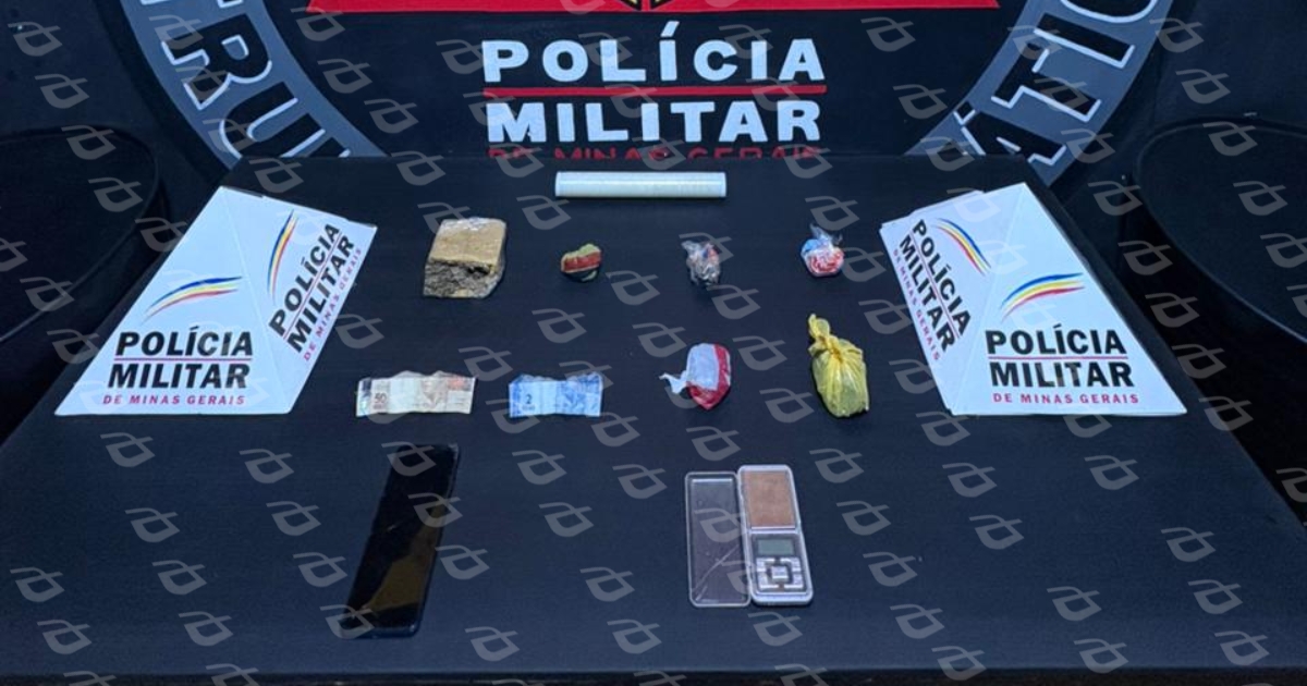 Polícia Militar intercepta motociclista em atitude suspeita e apreende drogas em residência no bairro Bauxita. Foto — Polícia Militar.
