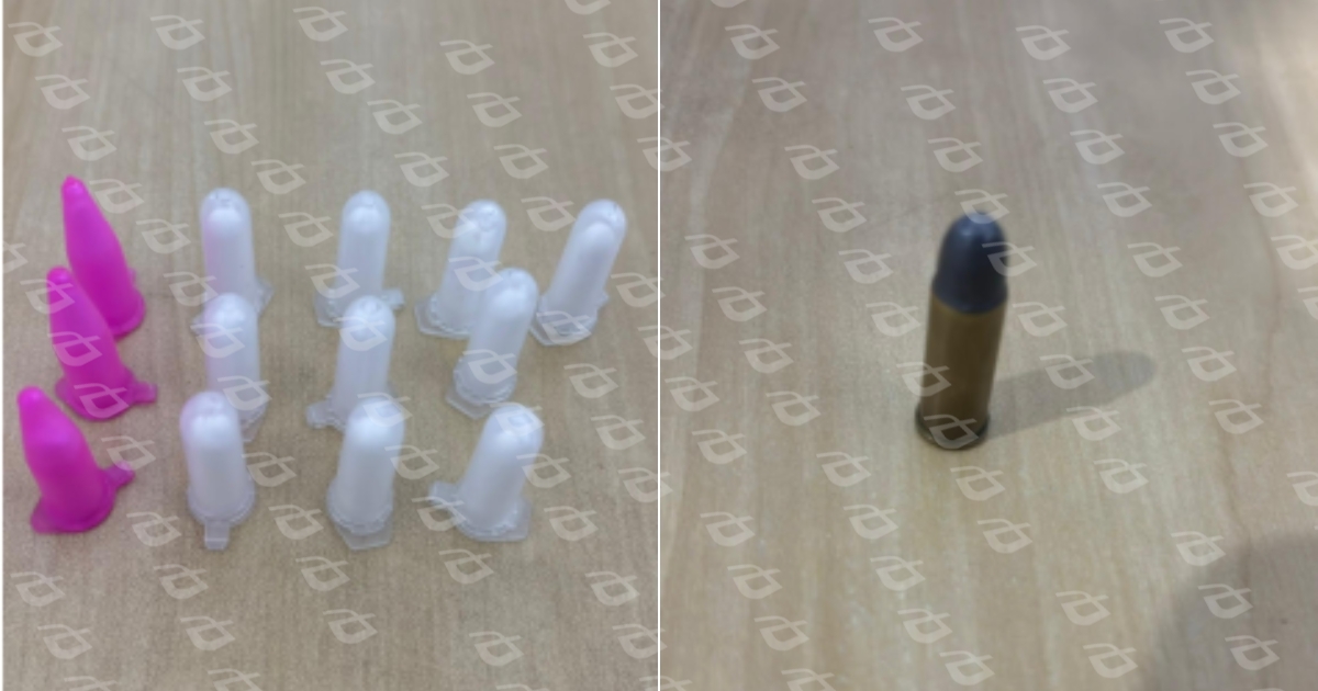 Jovem foi flagrado com 13 pinos de cocaína e munição calibre .32 no bairro Vila do Cruzeiro. Foto — Polícia Militar.