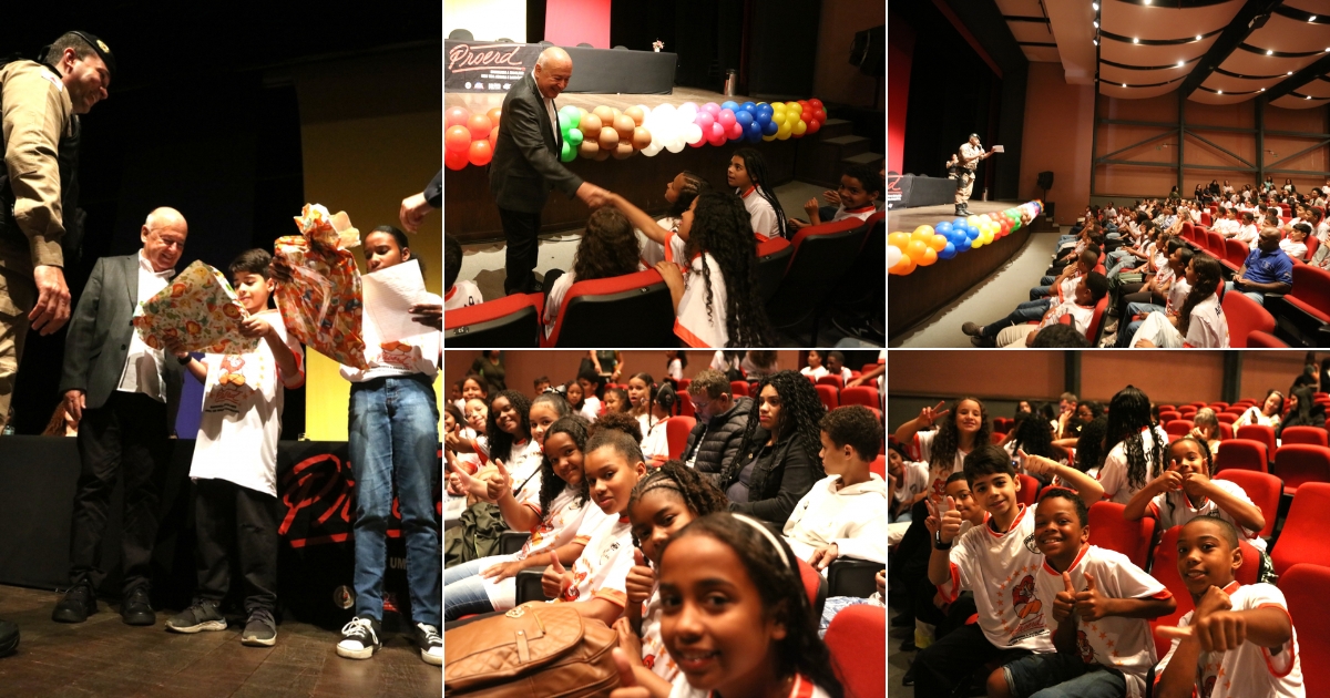 Estudantes das escolas Hélio Homem de Faria e Daura de Carvalho Neto participaram da cerimônia. Foto — Prefeitura de Ouro Preto.