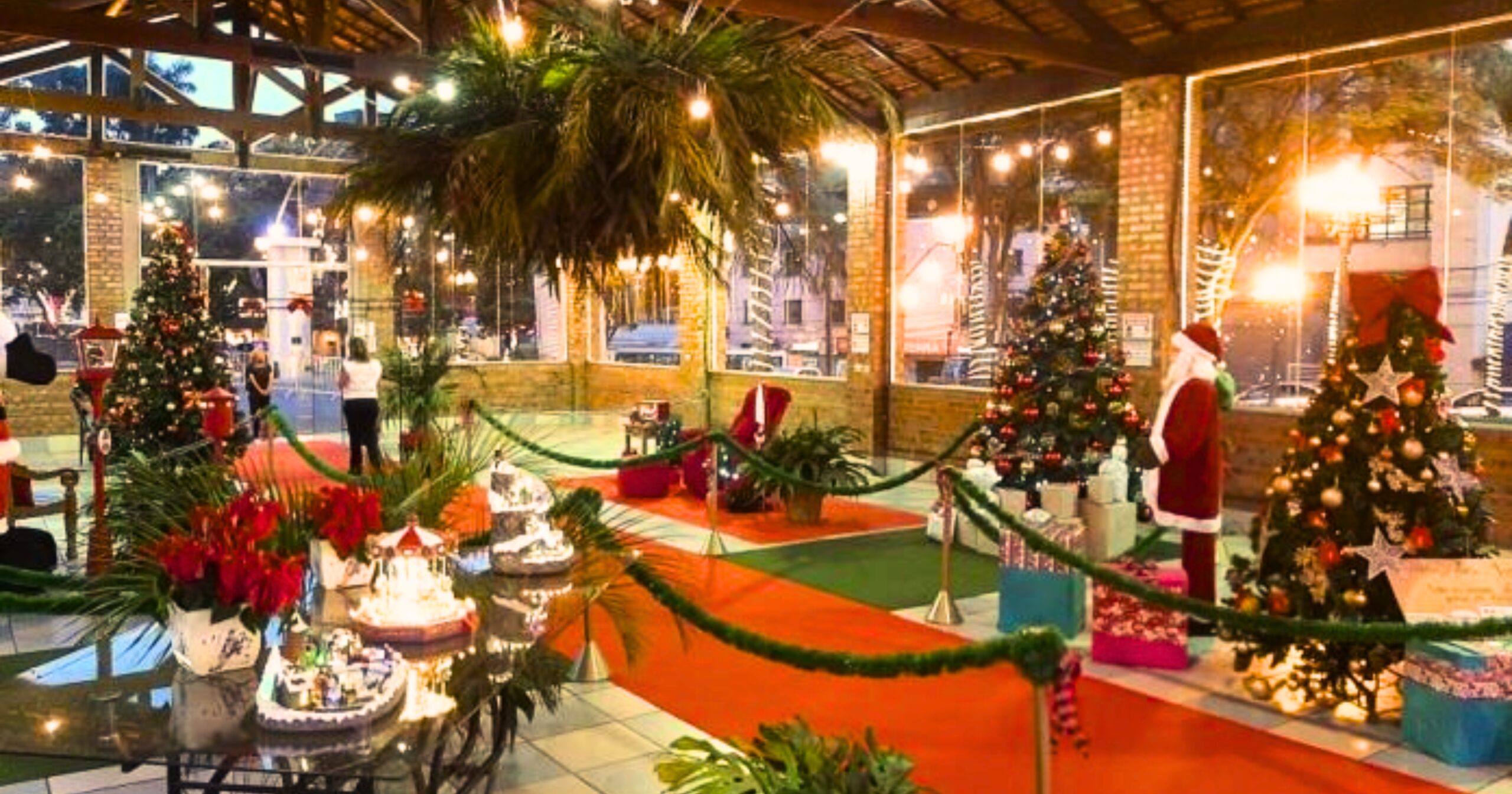 Agenda cultural reúne espetáculos variados e exposição artística em clima natalino. Foto — reprodução / divulgação.