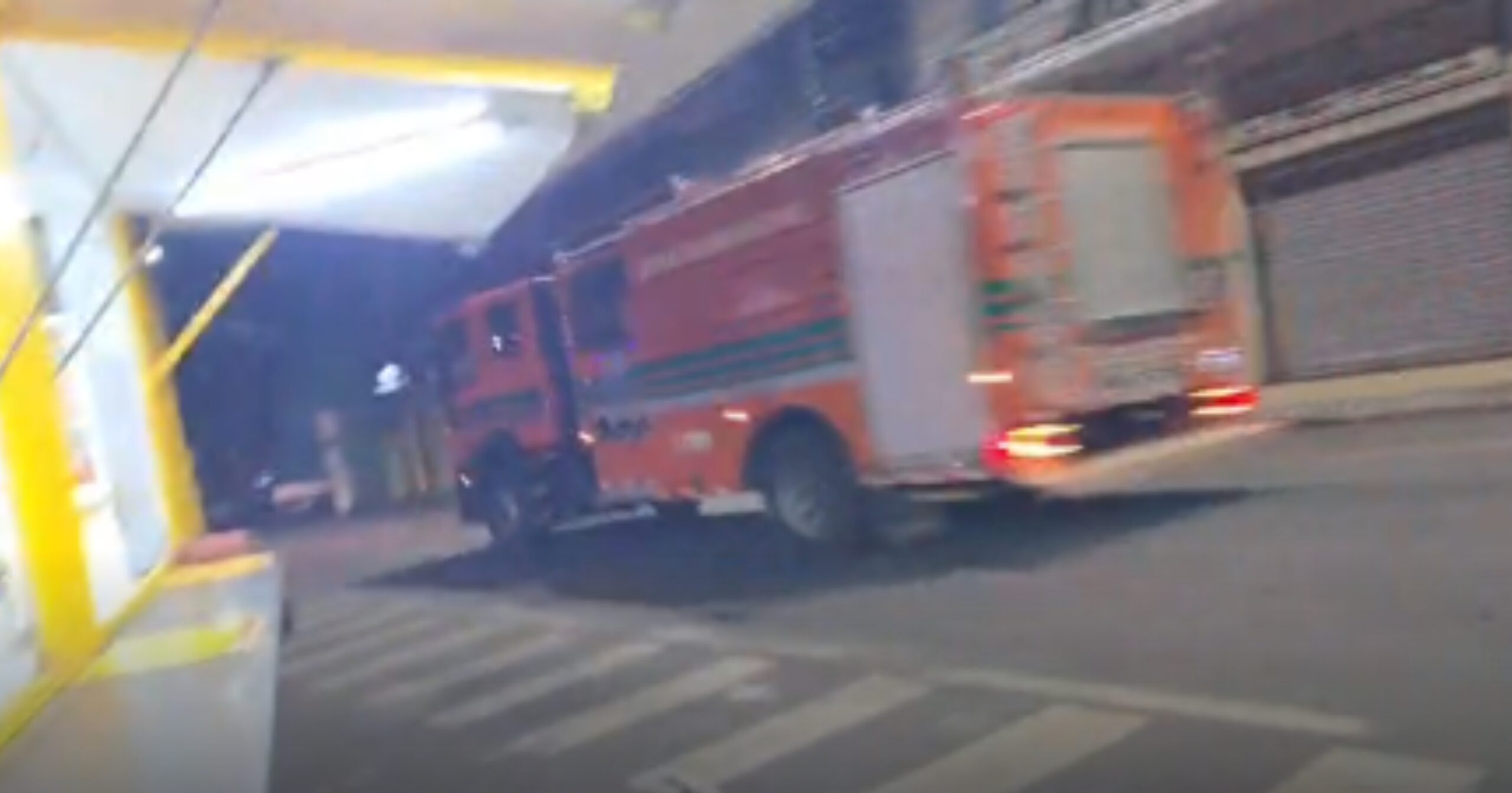 Ocorrência mobiliza Brigada em Itabirito após panela esquecida no fogão gerar alarme falso na Vila Gonçalo. Foto — reprodução redes sociais.