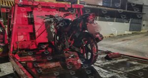 Ação policial resulta na apreensão de veículo com registro de roubo em bairro de Itabirito. Foto — cedida ao Agito Mais.