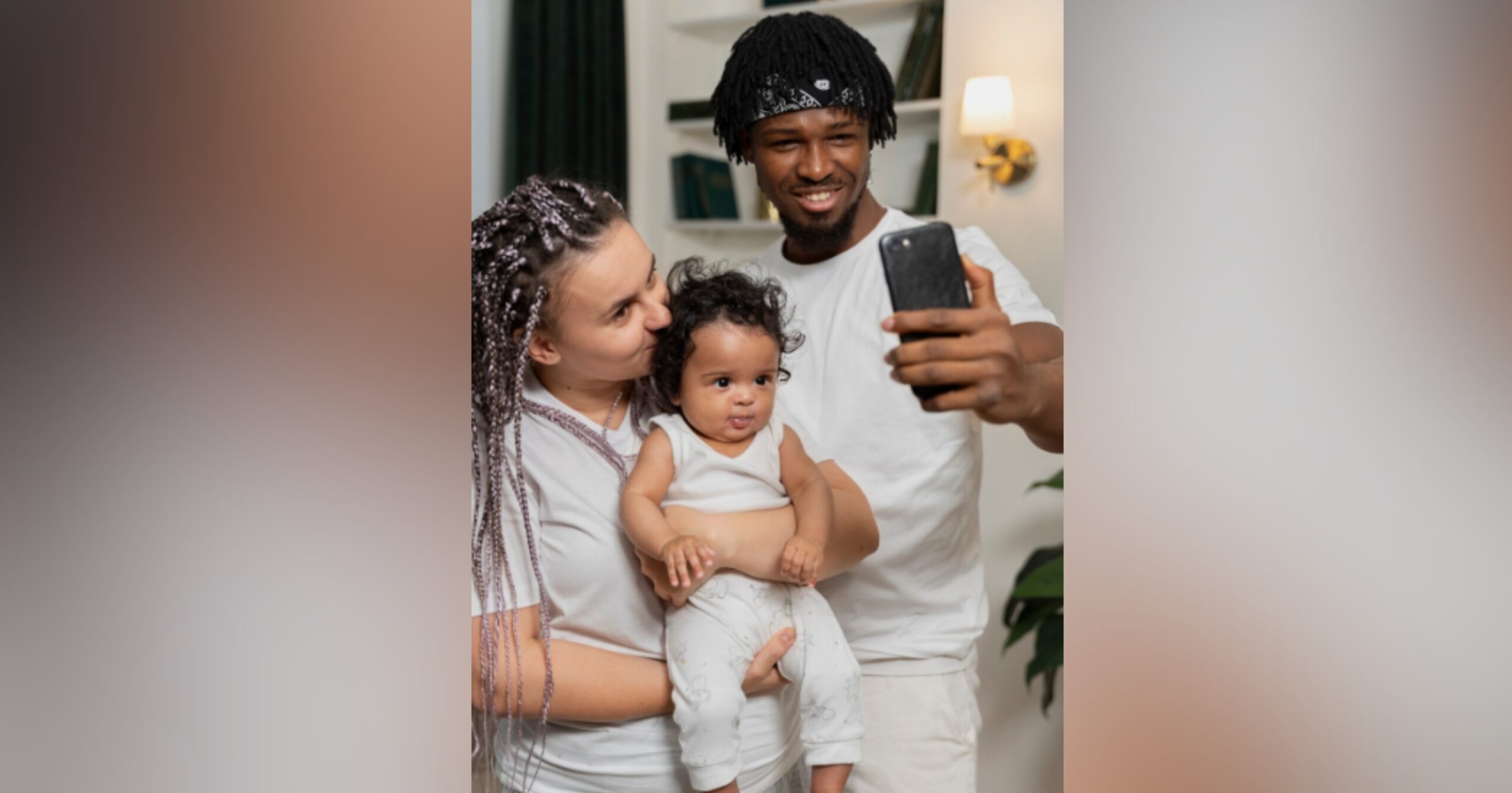 Novo sistema do Registro Civil permite que pais e mães realizem o procedimento online em todo o Brasil. Foto — meramente ilustrativa / Freepik.