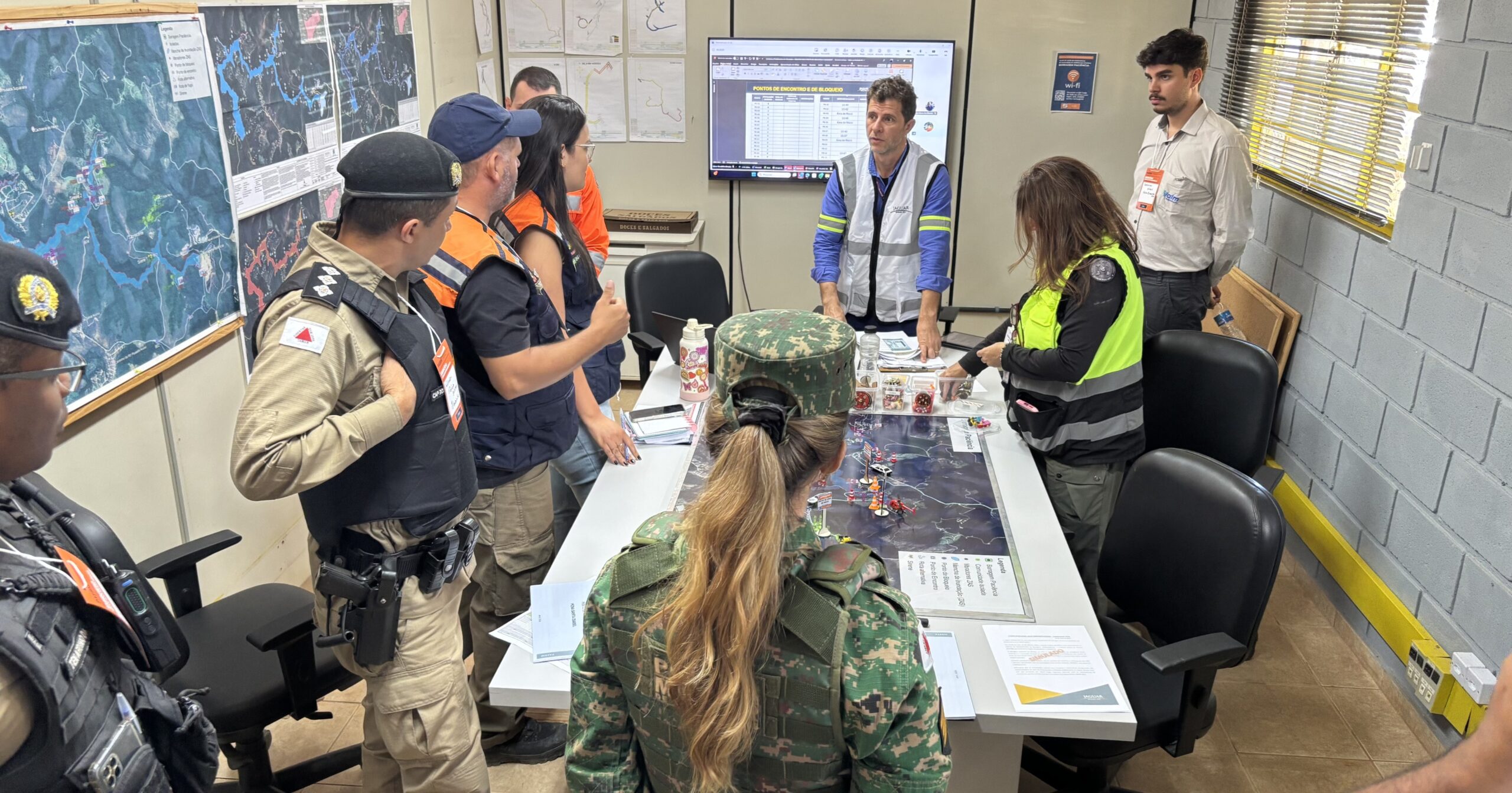 Ação preventiva mobilizou moradores de Acuruí, órgãos públicos e equipes da empresa para testar protocolos de segurança. Foto — cedidas ao Agito Mais.