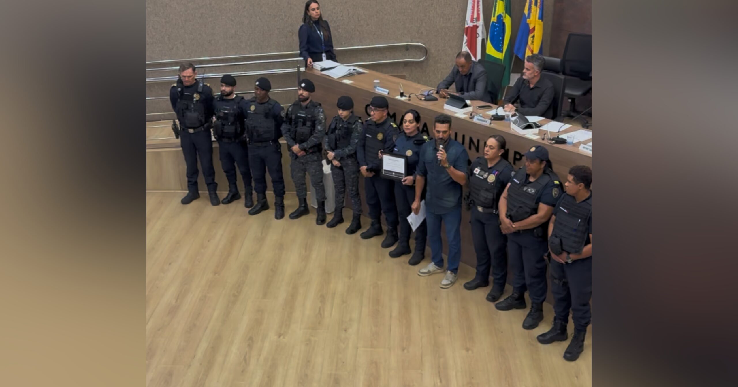A corporação recebeu Moção de Aplausos pelo trabalho contínuo na proteção da população e preservação do patrimônio público. Foto/vídeo — Hugo Avelino.