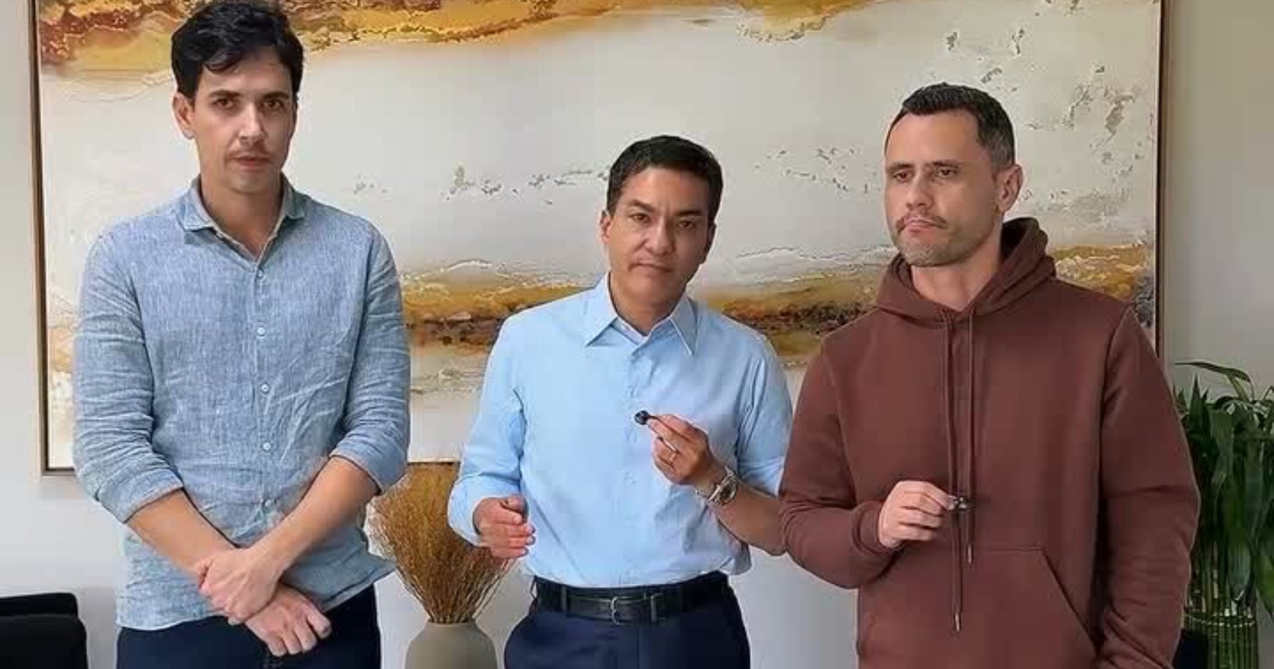 Senador anunciou decisão em vídeo publicado pelo Republicanos Minas Gerais e afirmou que questões pessoais e familiares impediram a continuidade do projeto eleitoral. Foto — reprodução Republicanos.