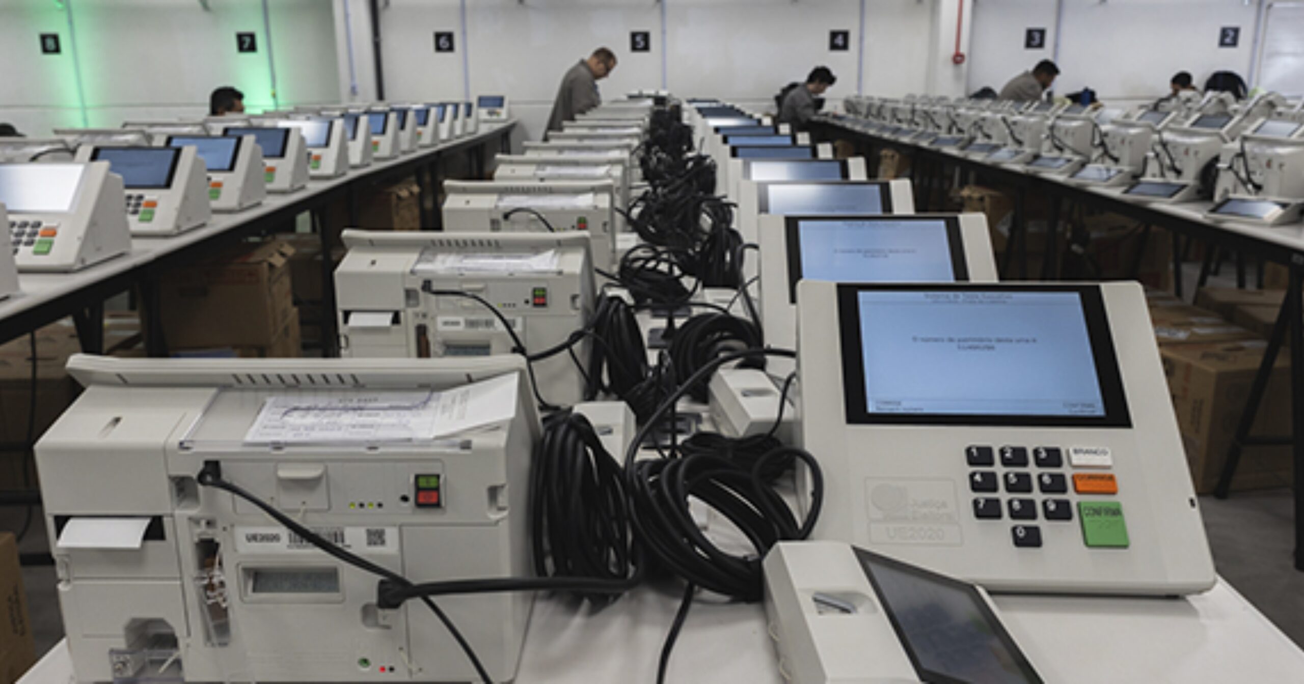 Equipamentos serão distribuídos para 282 zonas eleitorais antes das Eleições 2026, marcadas para 4 de outubro. Foto — reprodução TRE.